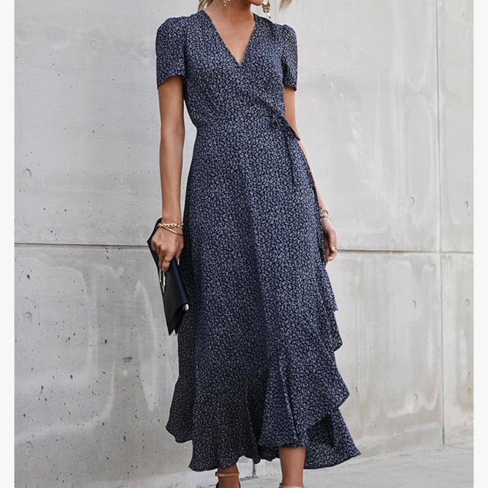Pretty Garden Floral Print Wrap Dress - Picture 4 of 11